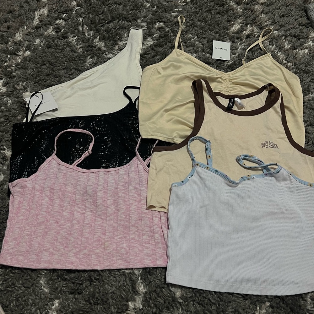 Cute summer crop tops all Medium
